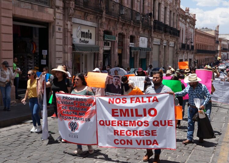 Familiares De Emilio Marchan En El Centro Hist Rico Para Exigir Su