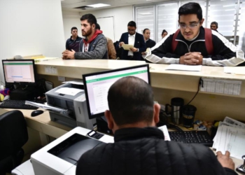 Verifica la Sefin 1 mil 300 vehículos en 13 días