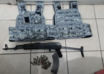 Asegura PEP equipamiento táctico y armas en Ciudad Cuauhtémoc