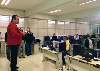 Capacita la UAZ a su personal para enfrentar problemas financieros