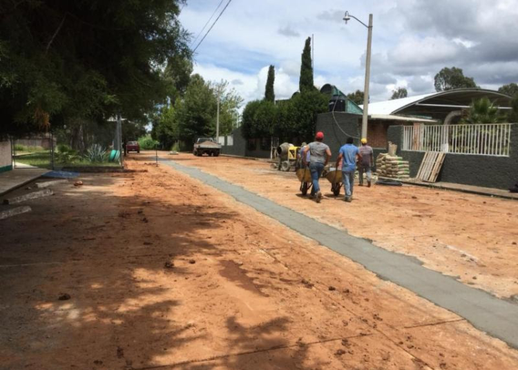 Apoya Sedesol a 1 mil 975 familias mediante 205 obras de infraestructura