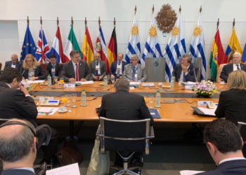 Ebrard pide adoptar mecanismos que faciliten el diálogo en Venezuela