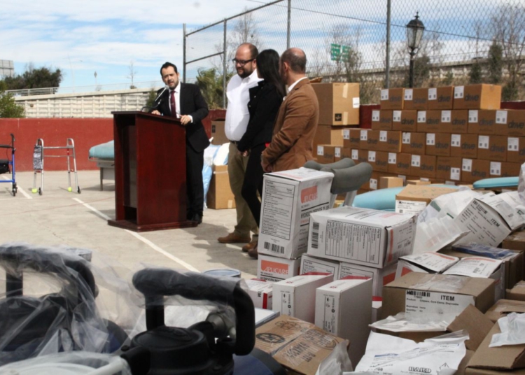 Dona comunidad migrante en Utah 18 MDP de equipo médico a Zacatecas