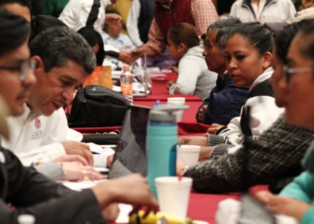 Más de 4 mil 500 capitalinos atendidos en audiencia pública