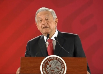 Responsabiliza AMLO al PAN por protestas ante recortes a estancias infantiles