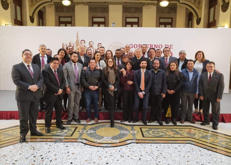 Los superdelegados presentan su declaración patrimonial
