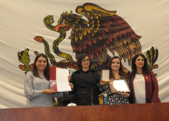 Recibe Mara Muñoz reconocimiento “María Rodríguez Murillo”