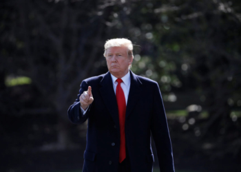 Amaga Trump con cerrar la frontera con México la próxima semana