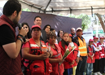 Reconoce Mejía Haro trabajo de “hormiguitas” con recategorización y aumento salarial