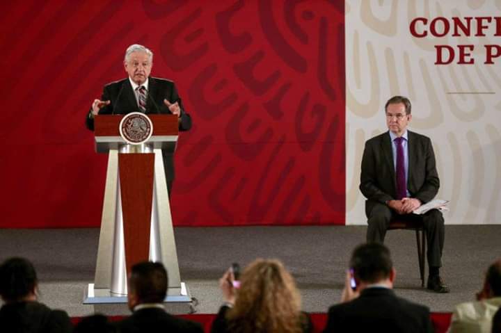 AMLO: Nómina magisterial podría volver a manos de la Federación