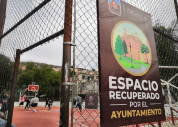 Rehabilitan canchas de la  Díaz Ordaz y El Tanquecito