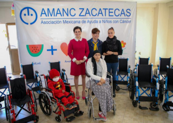 Donan 16 sillas de ruedas para niños con cáncer