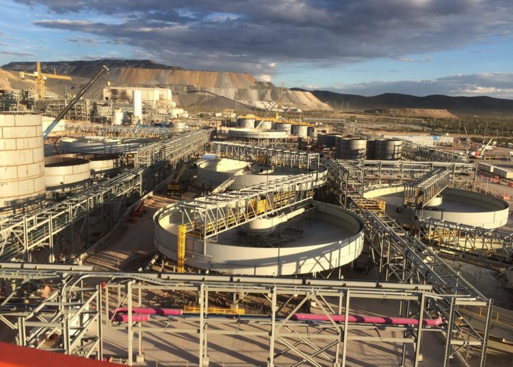 Suspenden pagos a trabajadores de mina Peñasquito por bloqueo