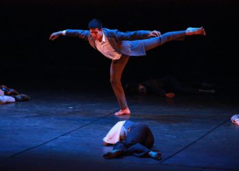 Extraordinario espectáculo de danza contemporánea da Ixnextiua