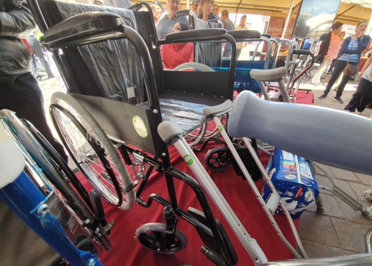 Dedica Ulises Mejía audiencia pública a personas con discapacidad