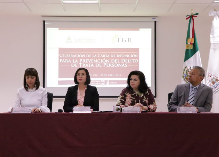 Firman carta de intención para prevenir la trata de personas
