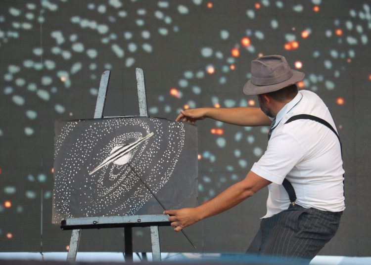 Pneumus se presenta con “Pladeta Verne”