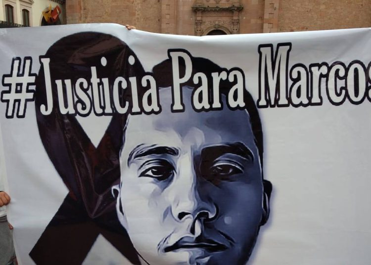 Interceptan a Tello familiares de Marcos