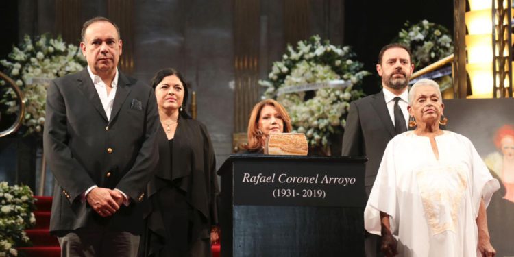 Rinden homenaje a Rafael Coronel en Bellas Artes