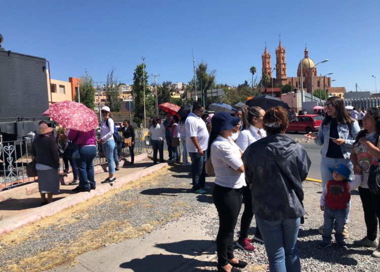 Mientras unos optan por movilizaciones, otros sugieren mesas de diálogo