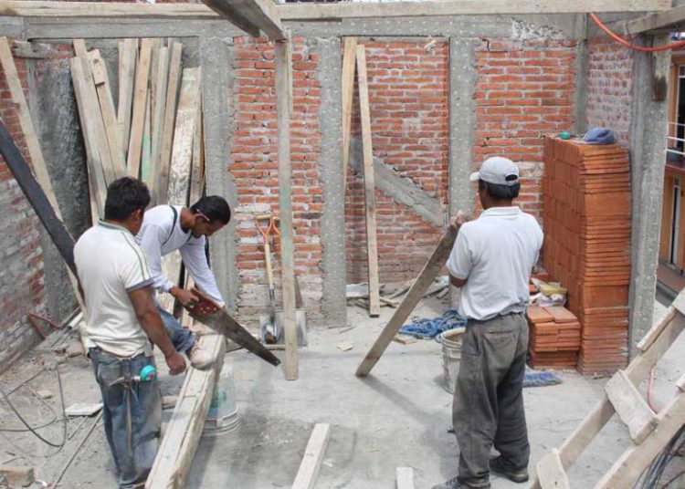 En la informalidad, gran parte de los trabajadores zacatecanos:  Jorge Hiriart