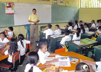 Para hoy, pago pendiente a maestros: Miranda