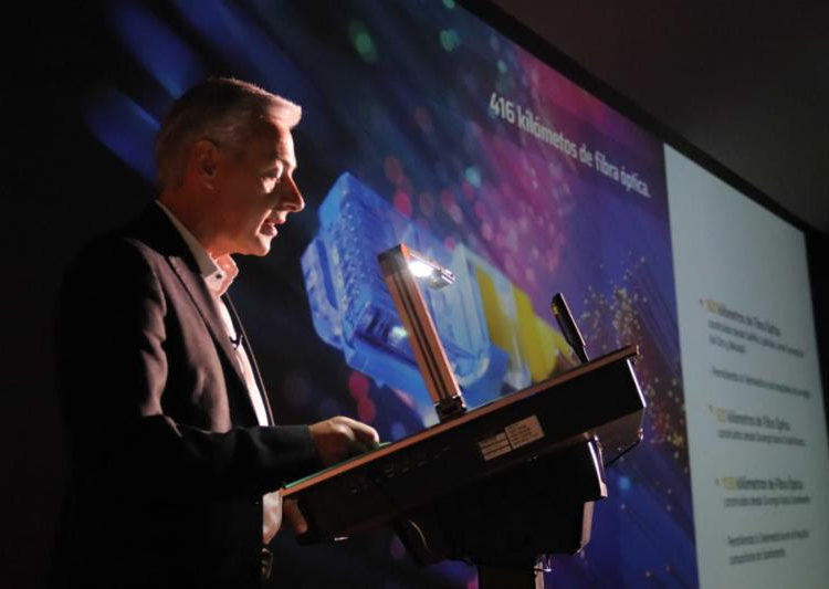 Director del Cozcyt presenta avance del Contrato Digital