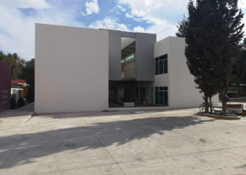 Casi listo, edificio para un Centro de educación para débiles visuales