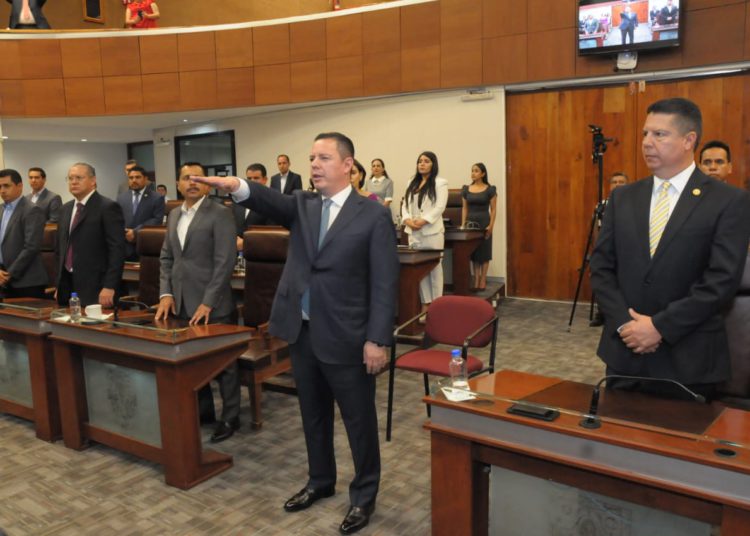 Raúl Brito rinde protesta como titular de la ASE