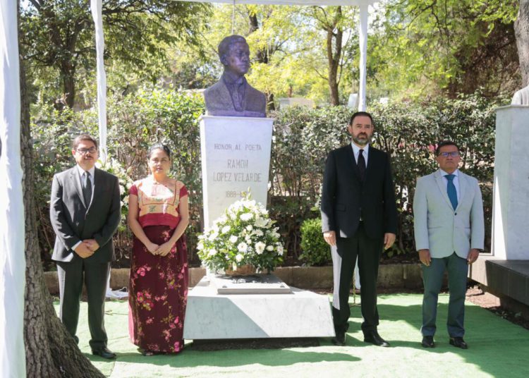 Conmemoran a Ramón López Velarde en la Ciudad de México
