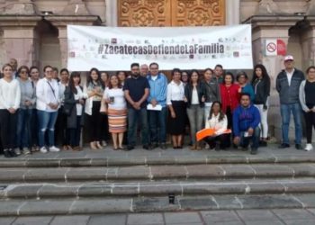 Se oponen activistas al matrimonio igualitario y toman la Legislatura