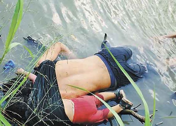 Padre e hija mueren ahogados en la búsqueda de una vida mejor