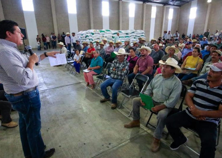Reciben productores de ocho municipios 16 mdp en incentivos, insumos, maquinaria y equipo