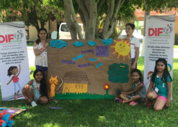 Niños difusores de sus derechos asisten a un campamento