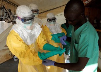 OMS declara emergencia sanitaria mundial por brote de ébola