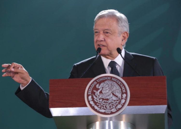 Descarta AMLO amenazas de recesión económica