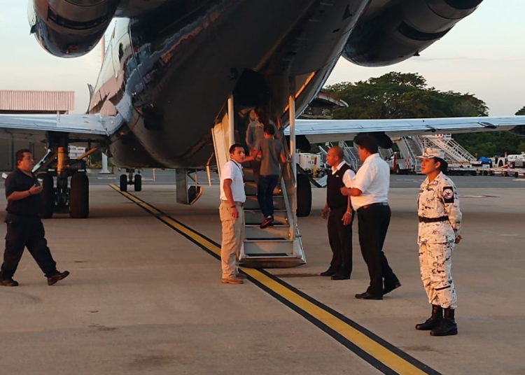 Deporta México a migrantes hondureños