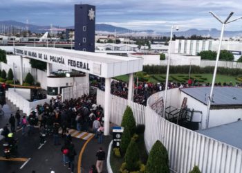 Policías federales rechazan transición a GN; se manifiestan y convocan a paro