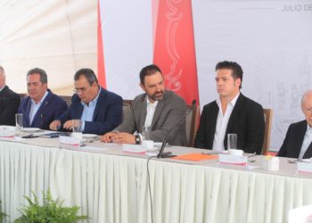 Pide Tello a empresarios generar sinergias para el desarrollo económico del estado