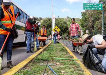 Realizan brigadas de limpieza en colonias de la capital