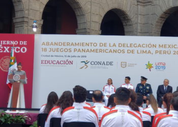 Realizan ceremonia de abanderamiento por juegos panamericanos en Lima