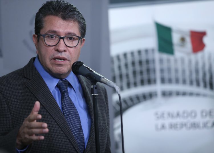 Urge Monreal a legislar en torno al fraude fiscal