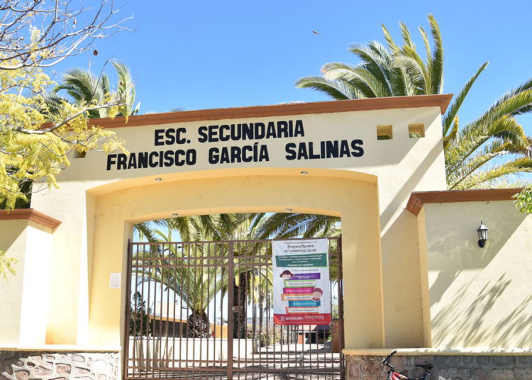 Más de 200 mil zacatecanos no culminaron sus estudios de secundaria