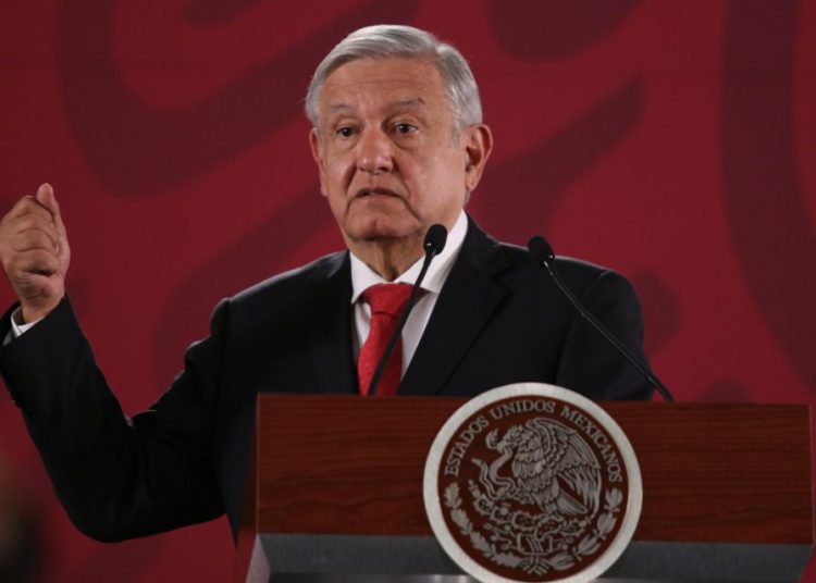 El pueblo sabe quién es un trepador: AMLO sobre conflicto Batres-Monreal