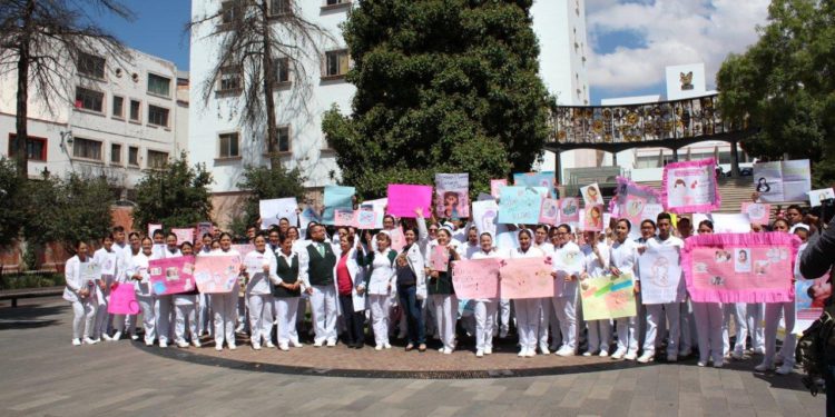 Se manifiestan a favor de la lactancia materna