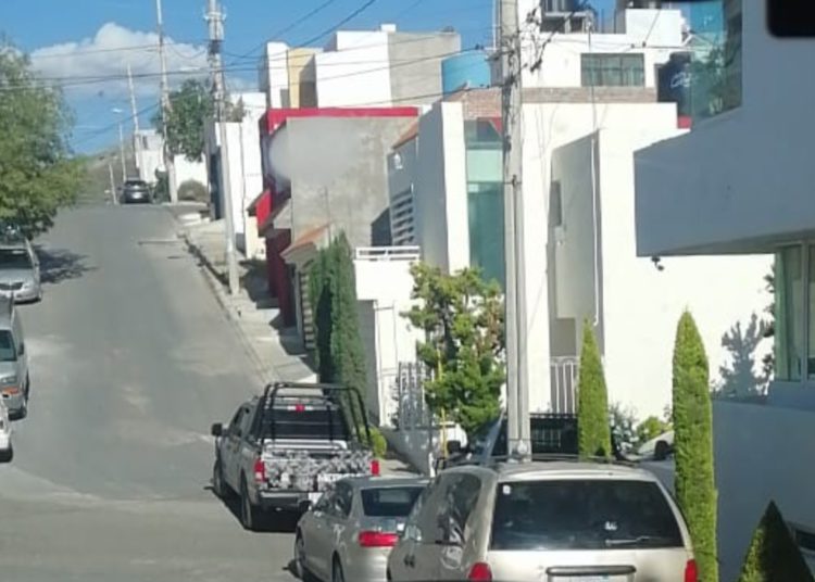 Asesinan en su domicilio a extesorero de la capital