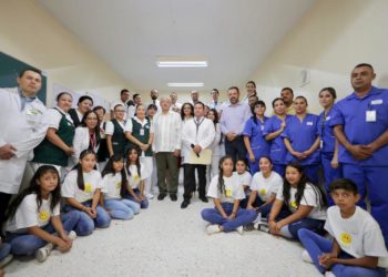 Finaliza AMLO gira por hospitales del semidesierto zacatecano