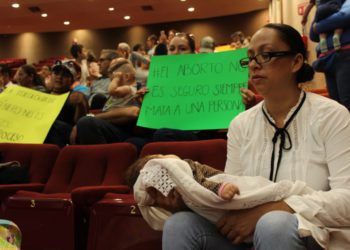 Leen dictamen en materia de matrimonio igualitario, se votará mañana