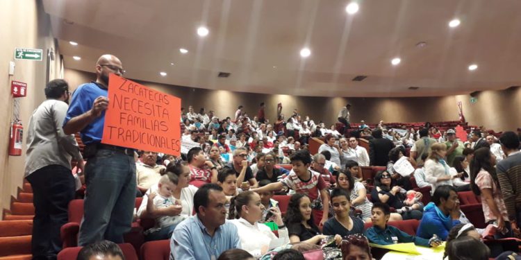 Rechazan diputados matrimonios igualitarios en Zacatecas