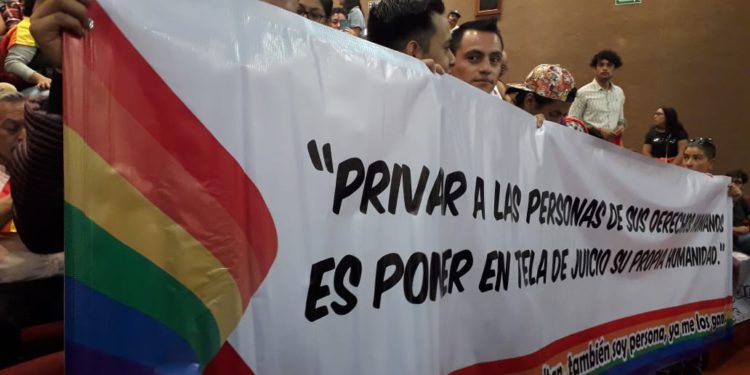 Rechazan diputados matrimonios igualitarios en Zacatecas